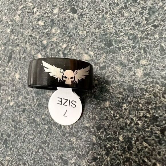 Titanium Fashion Black Skull Wings Ring size 9 - Picture 2 of 4